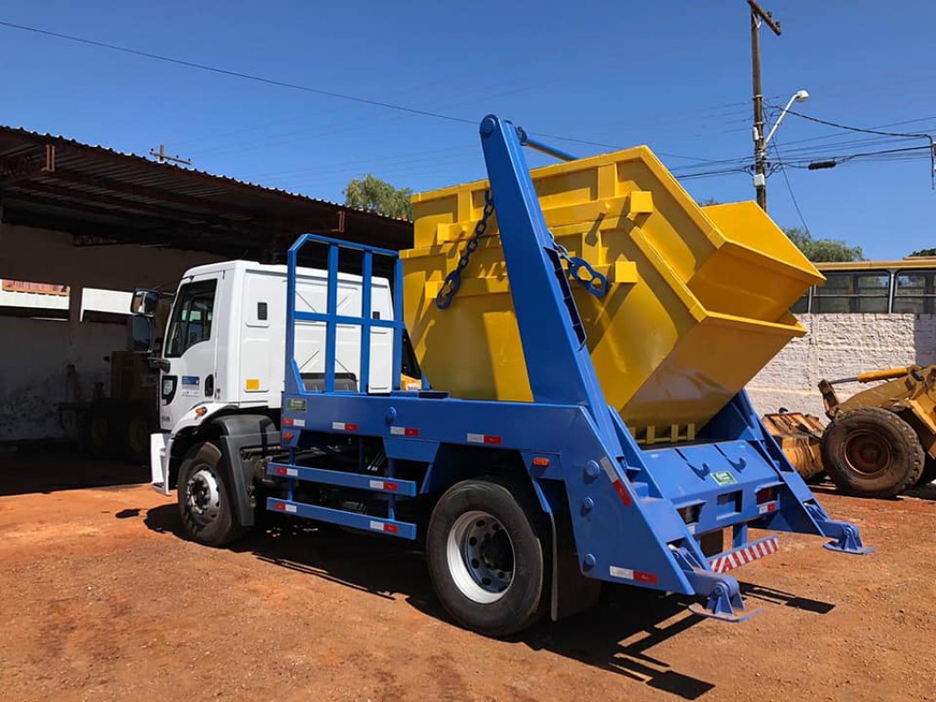 Empresa legalizada para destinação correta dos entulhos
